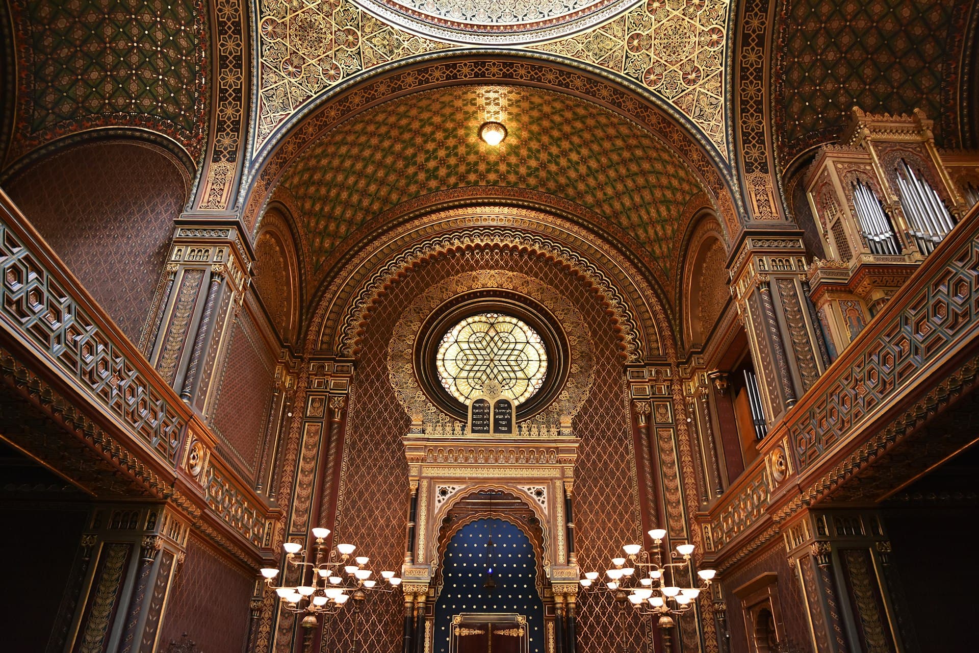 A classical synagogue facade
